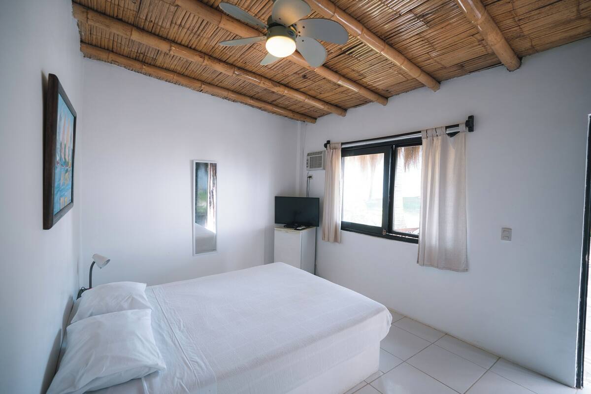 Standard Double Room, Garden View | In-room safe, iron/ironing board, free WiFi