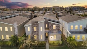 Exterior - 8 BD/ 5 BA/ Storey Lake (4582 NL) (Kissimmee)