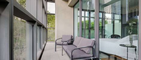 1 bedroom, iron/ironing board, Internet