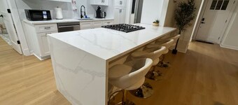 3 Bed/2Bath Austin home with cool outdoor space near the Domain and Q2 Stadium