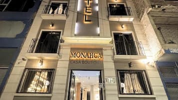 Fachada de la propiedad