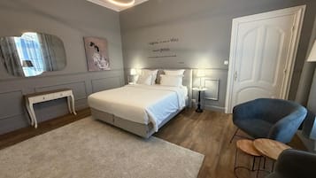 In-room safe, individually decorated, blackout drapes, soundproofing