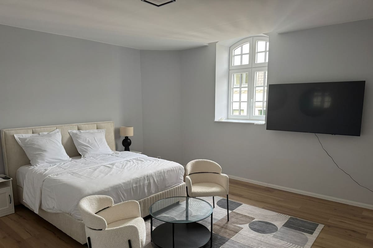 Appartement VELOURS Premium | 客房內保險箱、遮光布/窗簾、隔音、免費無線上網