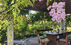 Outdoor dining - 1 bedroom awesome apartment in Mali Ston (Mali Ston)
