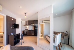 ベーシック アパートメント | 内装