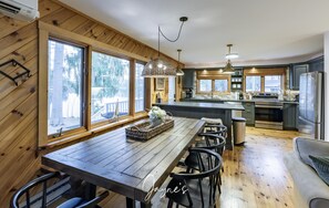 KĂŒhlschrank, Mikrowelle, Ofen, Herdplatte