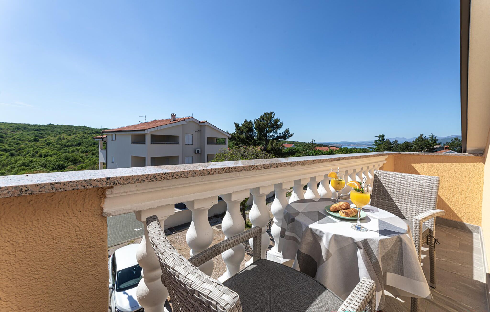 屋外ダイニングエリア