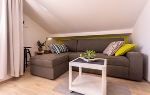 Smart TV, ping pong - Gorgeous apartment in Silo with outdoor swimming pool (Silo)