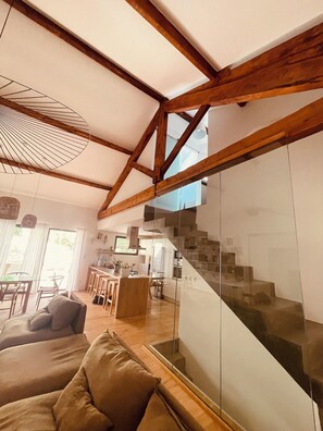 Living area - House between town and garrigue (Nîmes)