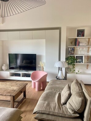 Living area - House between town and garrigue (Nîmes)
