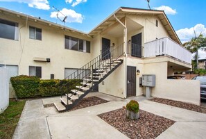 Exterior - 1Bed/1Bth | Close To Shopping, Eating, Theme Parks (Santa Ana)