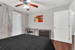 Iron/ironing board, WiFi, bed sheets