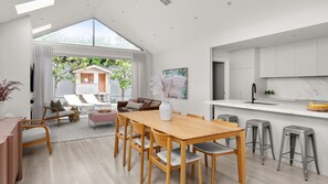 Interior - Bayleaf Terrace - A stylish period home in Hawthorn, steps from Glenferrie Road (Hawthorn)