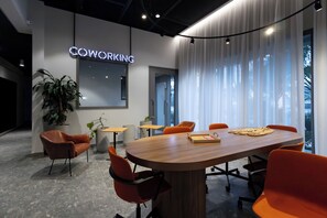 Meeting facility - NEW 2 Bedroom • B.C • Consulate side • 2 min Metro (São Paulo)