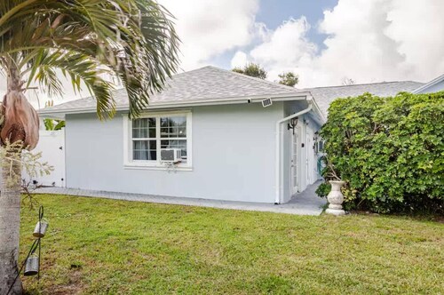 Room-cozy Private Apartment in Vero Beac