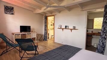 Comfort Double Room, Garden View | Blackout drapes, iron/ironing board, free WiFi