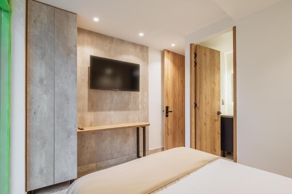 Habitación doble superior, balcón | Wifi gratis y ropa de cama 