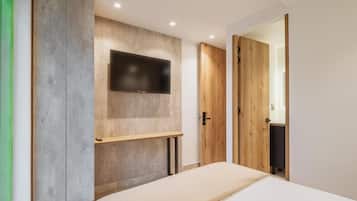 Superior Double Room, Balcony | Free WiFi, bed sheets