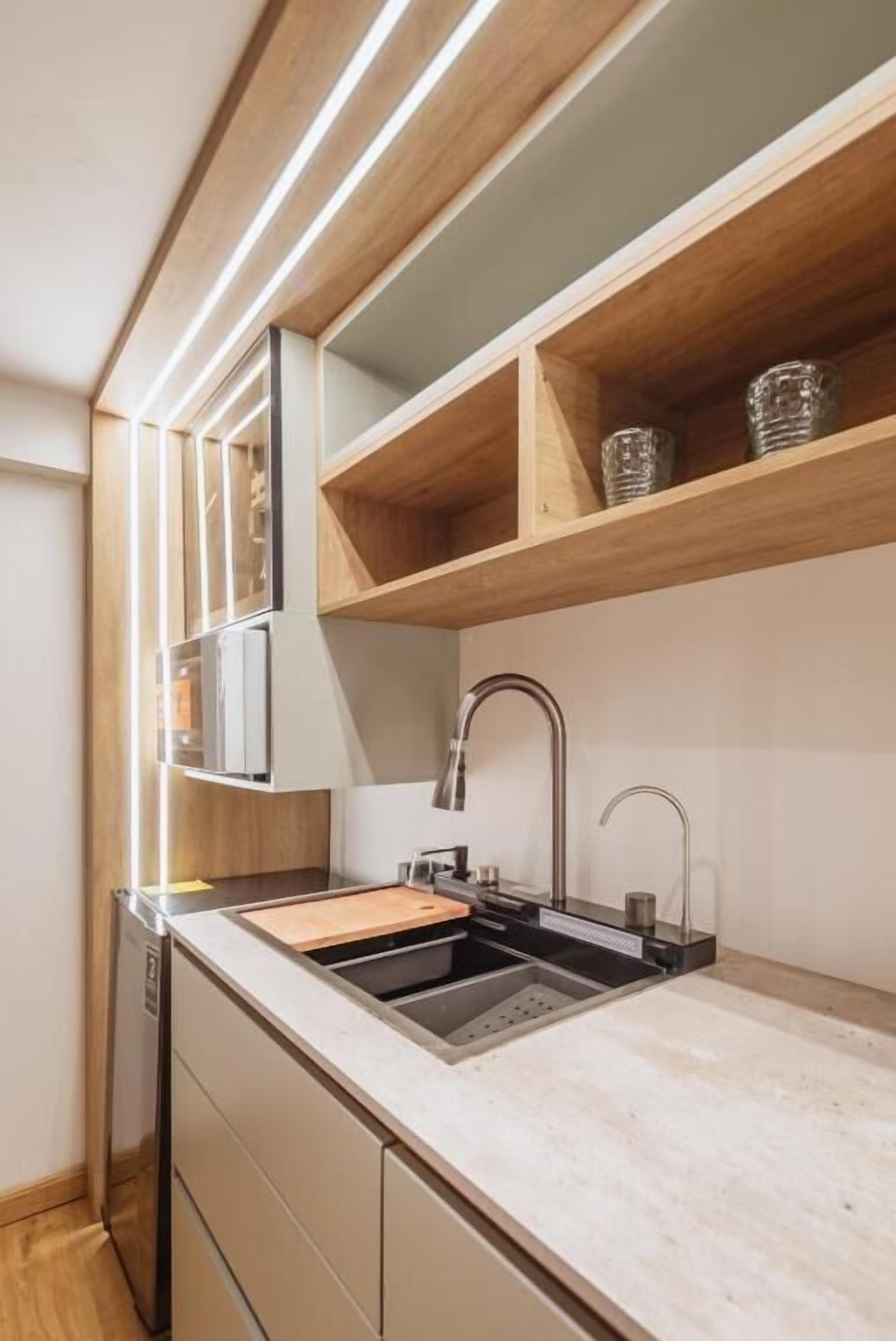 Luxury Apartment, Hot Tub | Private kitchen