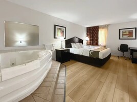 Superior-Doppelzimmer, 1 King-Bett, Whirlpool | Schreibtisch, laptopgeeigneter Arbeitsplatz, Verdunkelungsvorhänge