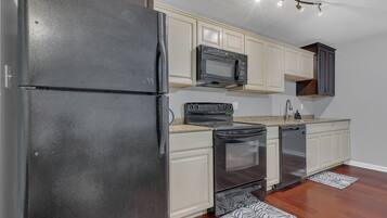 Microwave, oven, stovetop, dishwasher
