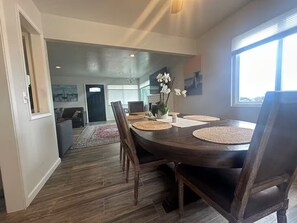 Dining - Monterey Bay Escape (Seaside)