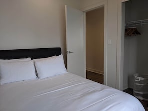 Tabla de planchar con plancha y internet