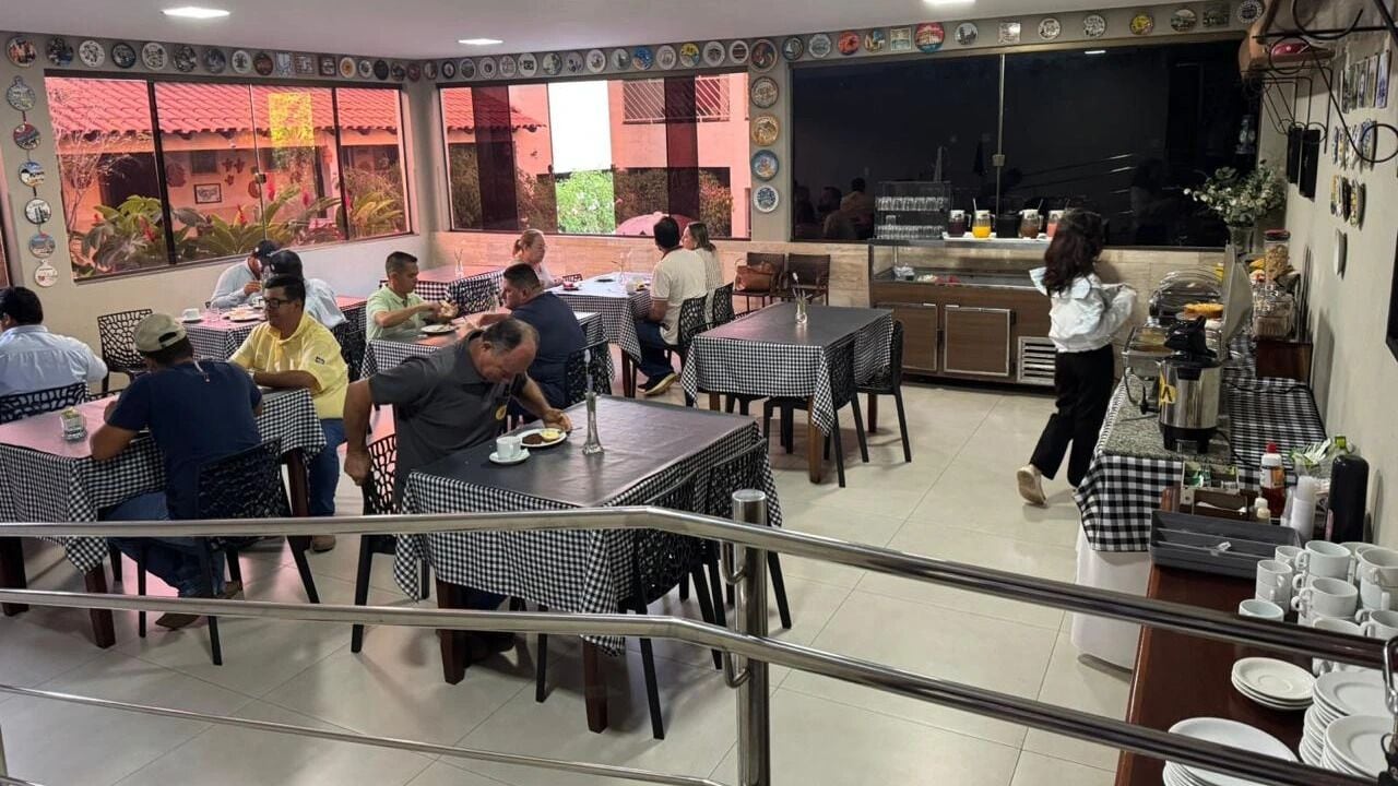 包含每日自助早餐