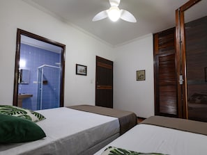 Individually decorated, individually furnished, bed sheets - HOSTEL QUINTAL GUEST - Guarujá (Guarujá)