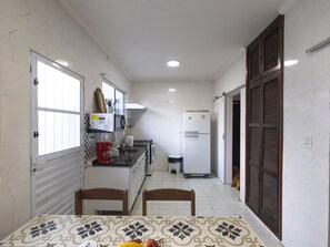 Kühlschrank, Mikrowelle