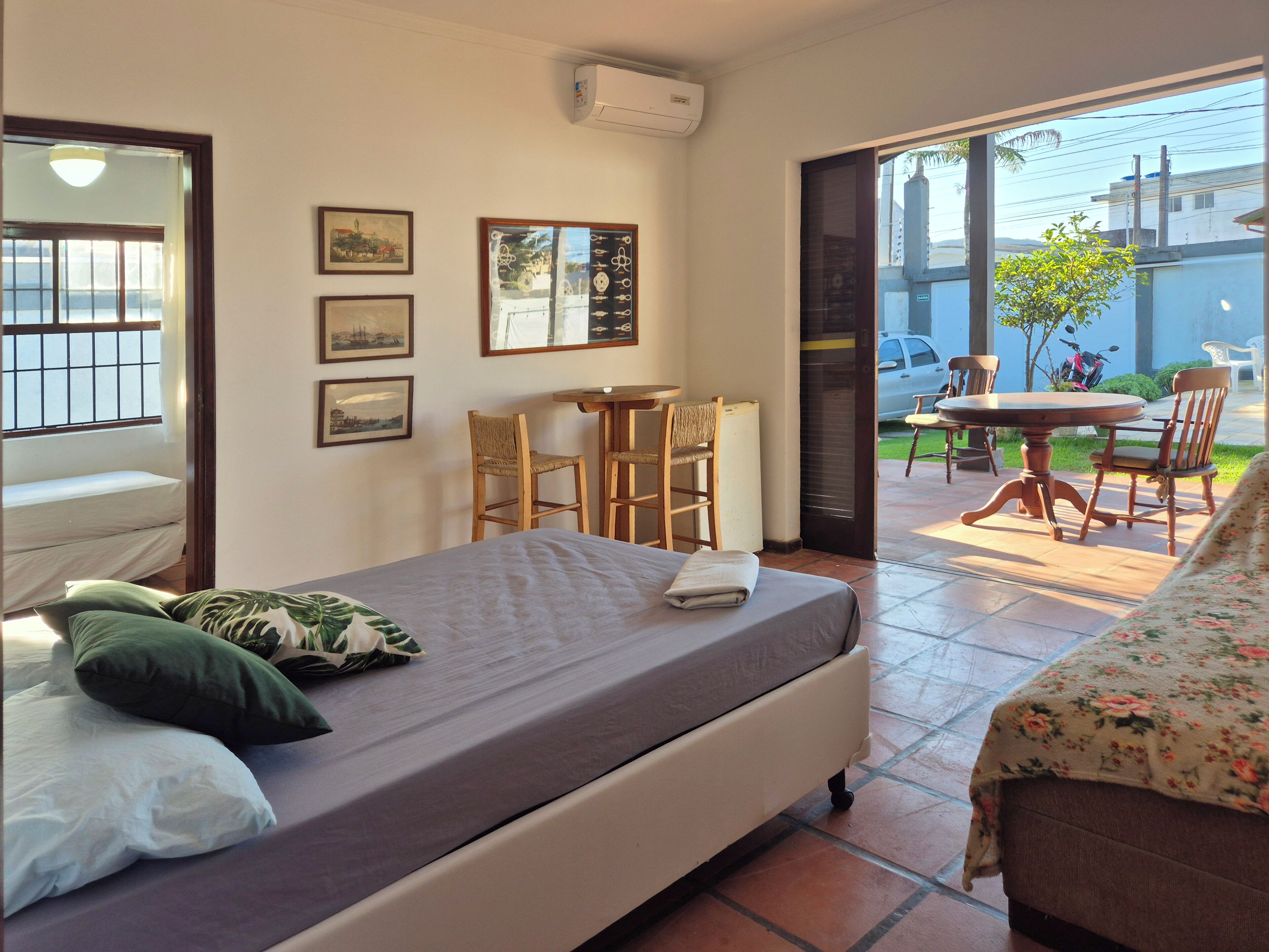 Suite, Air conditioning, Pool View | Individually decorated, individually furnished, bed sheets