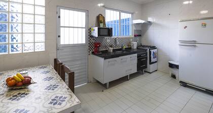 HOSTEL QUINTAL GUEST - Guarujá