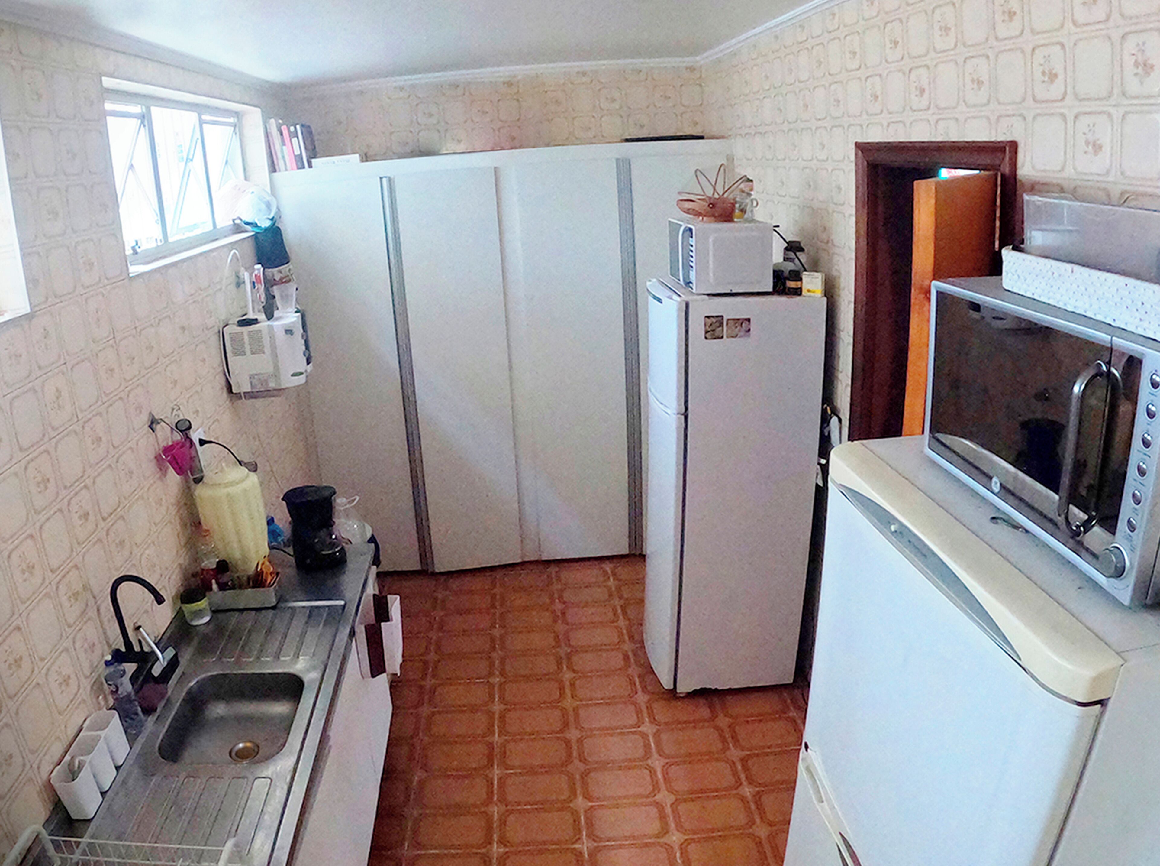 Jääkaappi, mikroaaltouuni