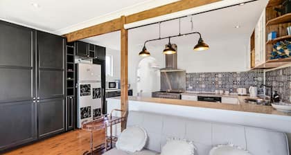 Goulburn Stay with Garden Views & Comfort