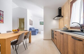 Kühlschrank, Ofen, Herdplatte, Geschirrspüler