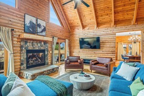 Smart TV - Grand Skyline Views, Hot Tub, Pickleball, Firepit (Luray)