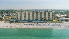 On the beach - Luxury Oceanfront Escape, Pools, Hot Tub, Private Balcony (Panama City Beach)