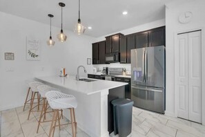 Private kitchen - Welcome to Travel Paradise in Champions Gate, Where All Amenities are Included (Davenport)