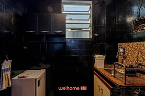Microwave, dishwasher, coffee/tea maker, cookware/dishes/utensils - Apto no Rio a 200m da Praia de Copacabana (Rio de Janeiro)