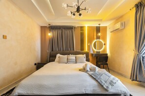3 habitaciones, tabla de planchar con plancha y wifi gratis 