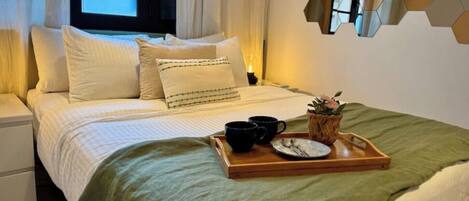 Strykejern/-brett, wi-fi og sengetøy