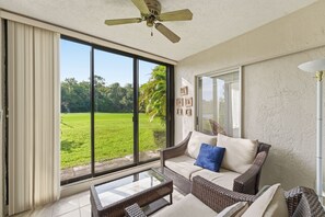 Interior - Cross Creek Country Club Golfer's Paradise Condo (Fort Myers)