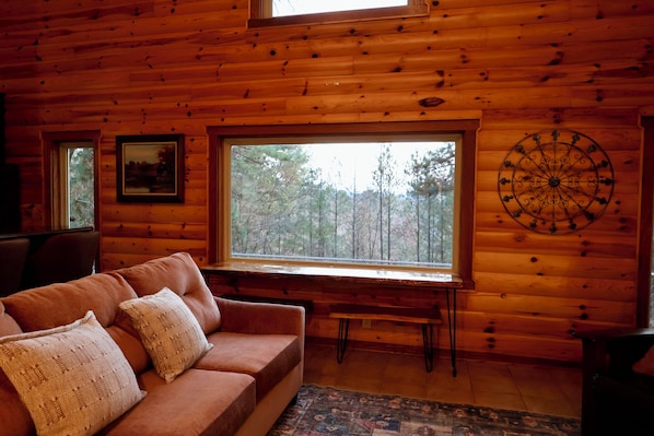 Smart TV, fireplace - Secluded Mountain Cabin near Scenic Lakes & Trails (Hot Springs)