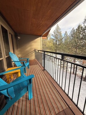 Terrace/patio - Cascade 1BD Retreat at Seventh Mountain Near Mt. Bachelor & Deschutes River (Bend)