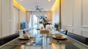 Appartement | Dineren op de kamer