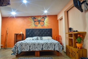 Internet, bed sheets - GOLDEN WINGS SUITE (Mineral de Angangueo)