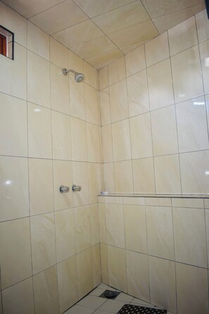 Handtücher, Seife, Toilettenpapier