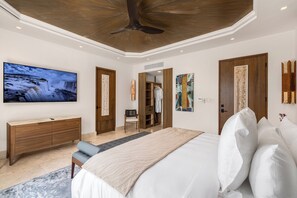 Iron/ironing board, Internet, bed sheets - The Luxurious Beach Front Villa Marrakech (Tamarindo)