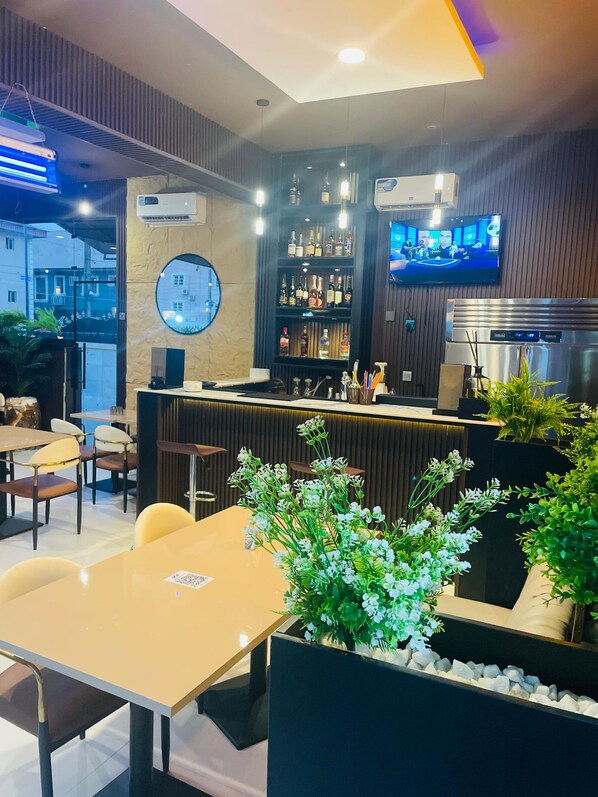 Bar (on property) - Sweet Home Hotel and Apartments (Lekki)