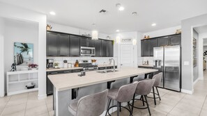 Fridge, microwave, oven, stovetop - Spacious 4BR Near Luke AFB, State Farm Stadium & LA Dodgers (Glendale)